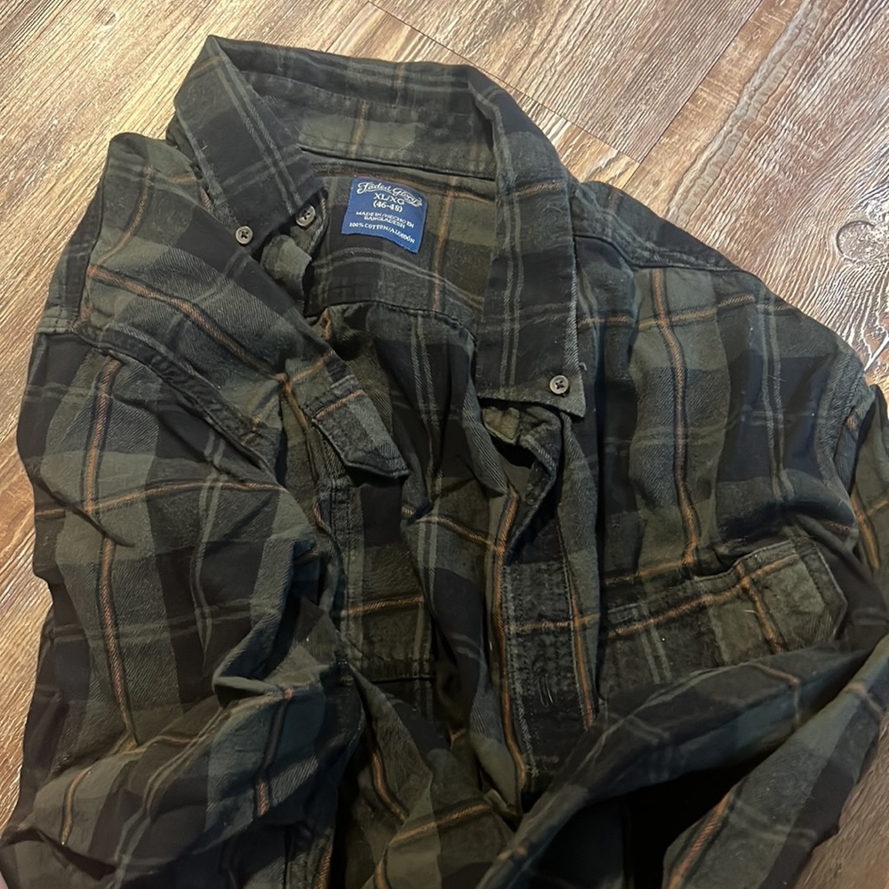 Multiple flannels - Picture 5 of 5